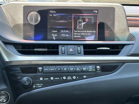 Used 2020 Lexus ES 350 w/ Premium Package image 33