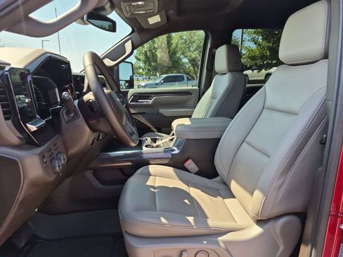 Used 2024 Chevrolet Silverado 3500 LTZ w/ LTZ Convenience Package AWD/4WD image 23
