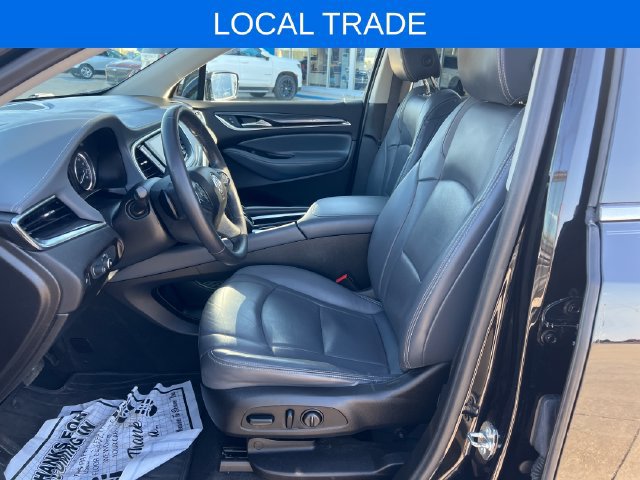 Used 2018 Buick Enclave Essence FWD image 11