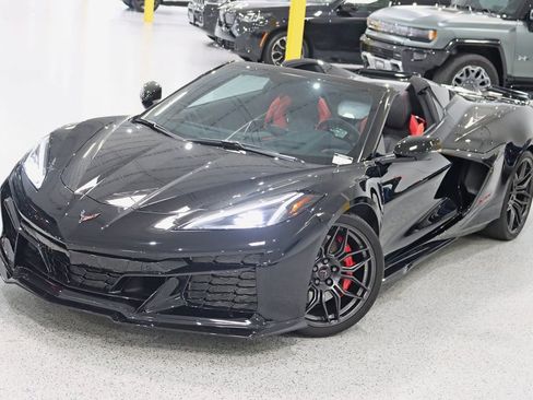Used 2023 Chevrolet Corvette Z06 w/ Stealth Interior Trim Package RWD image 6