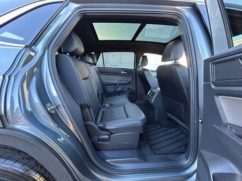 Used 2023 Volkswagen Atlas Cross Sport SEL image 52