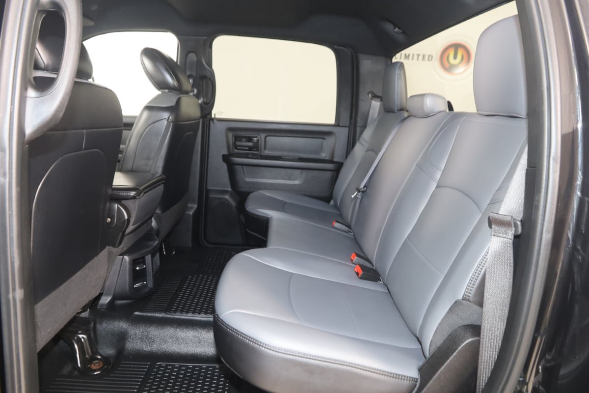 Used 2023 RAM 3500 Tradesman w/ Chrome Appearance Group AWD/4WD image 36