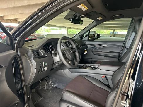 Used 2026 Honda Ridgeline Black Edition image 6