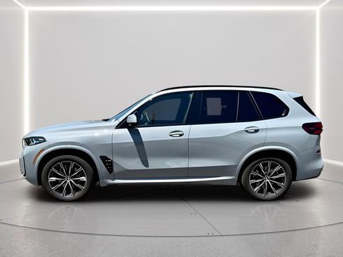 Used 2026 BMW X5 xDrive40i AWD/4WD image 2