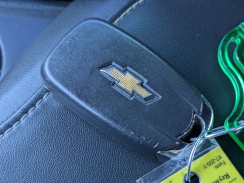 Used 2021 Chevrolet Camaro LT w/ Technology Package image 20