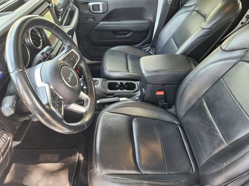 Used 2020 Jeep Wrangler Unlimited Sahara AWD/4WD image 13