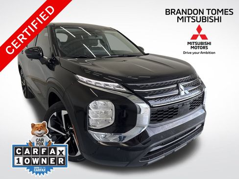 Used 2024 Mitsubishi Outlander SE image 1