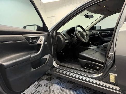 Used 2018 Nissan Altima 2.5 SR w/ SR Special Edition FWD image 10