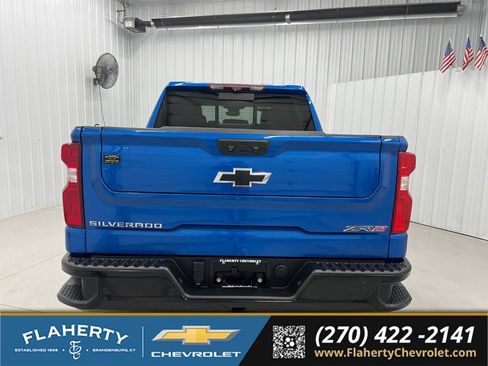 Used 2022 Chevrolet Silverado 1500 ZR2 w/ Technology Package AWD/4WD image 4