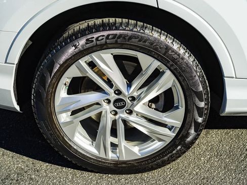 Used 2021 Audi Q7 2.0T Premium w/ Convenience Package image 21