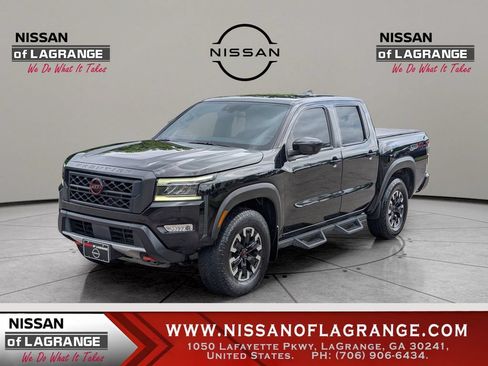 Used 2022 Nissan Frontier PRO-4X w/ Off-Road Protection Package AWD/4WD image 1