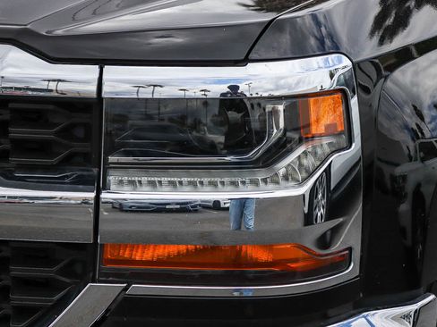 Used 2017 Chevrolet Silverado 1500 LT w/ All Star Edition RWD image 2