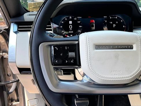 Used 2023 Land Rover Range Rover SE AWD/4WD image 10