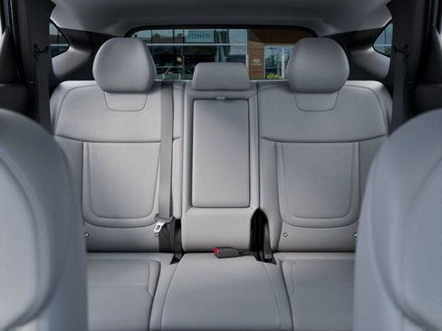 Used 2025 Hyundai Tucson Limited w/ Tow & Go Package image 12