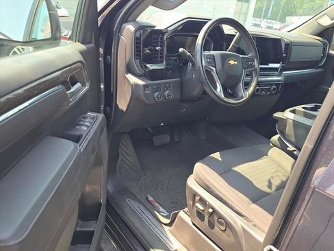 Used 2023 Chevrolet Silverado 1500 LT AWD/4WD image 22