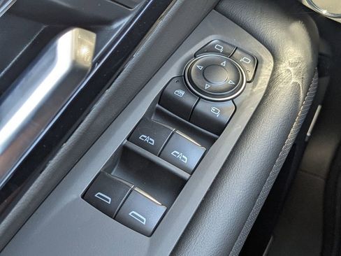 New 2026 Chevrolet Suburban High Country image 27