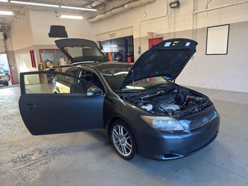 Used 2006 Scion tC FWD image 9