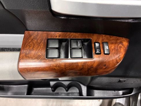 Used 2011 Toyota Tundra Limited w/ Memory Pkg image 6