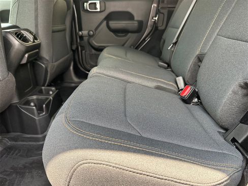 Used 2024 Jeep Wrangler Sport image 21