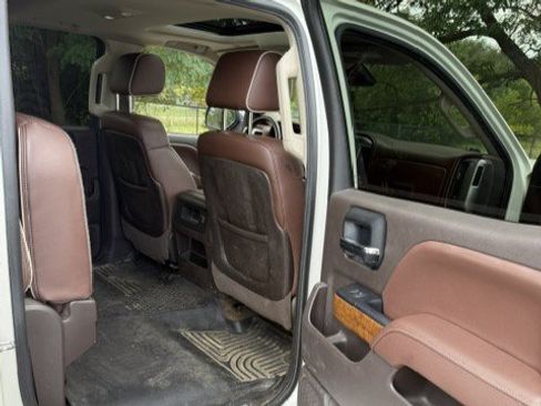 Used 2015 Chevrolet Silverado 1500 High Country AWD/4WD image 19