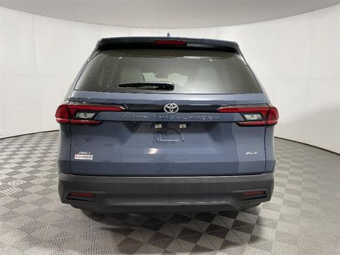 Certified 2025 Toyota Grand Highlander AWD image 6
