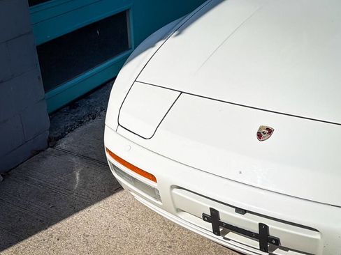 Used 1989 Porsche 944 S2 image 5