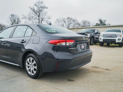 Used 2023 Toyota Corolla LE image 30