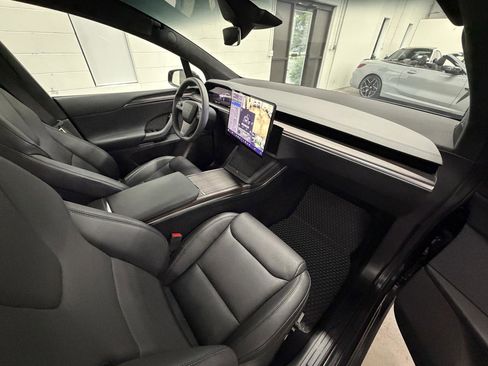 Used 2024 Tesla Model X AWD/4WD image 20