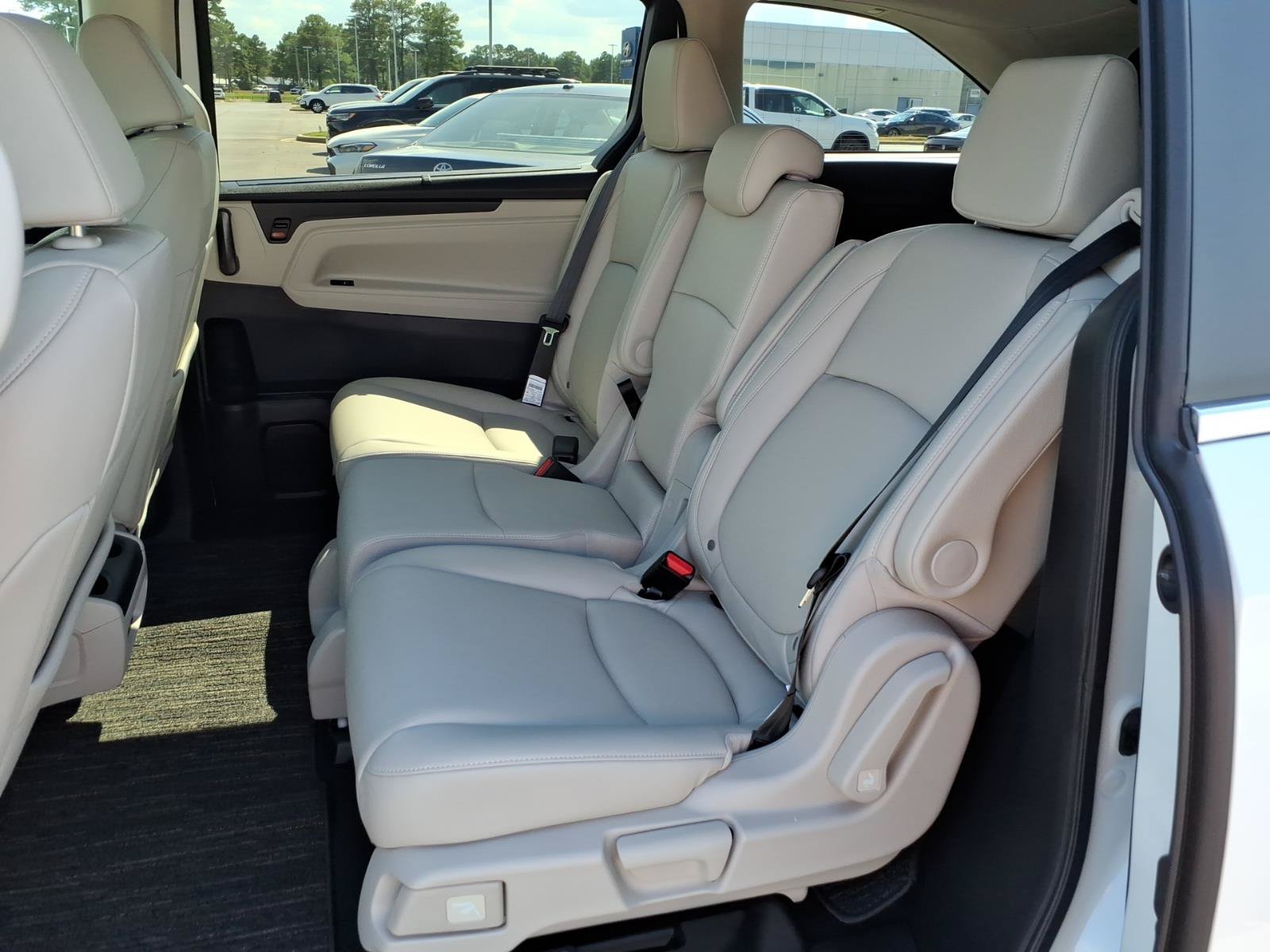 New 2027 Honda Odyssey EX-L image 9
