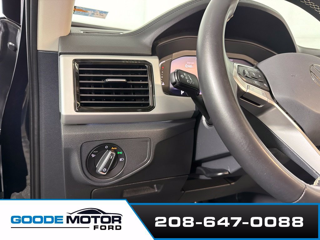 Used 2023 Volkswagen Atlas SEL AWD/4WD image 15