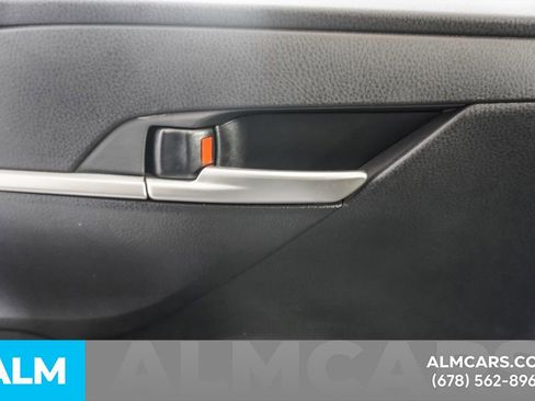 Used 2025 Toyota Camry LE image 50