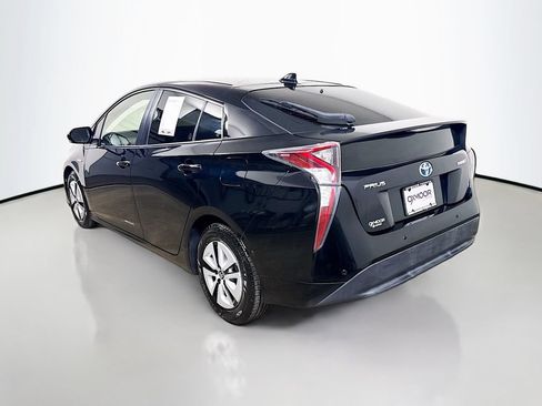 Certified 2018 Toyota Prius Two w/ Prius Two Safety Plus Package FWD image 5