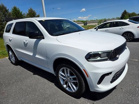 Certified 2025 Dodge Durango GT w/ Trailer Tow Group IV AWD/4WD image 17