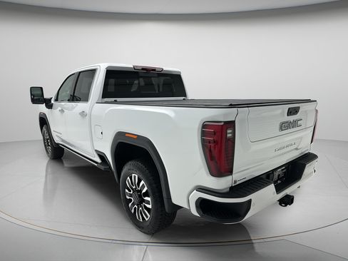 Used 2026 GMC Sierra 2500 Denali Ultimate AWD/4WD image 7