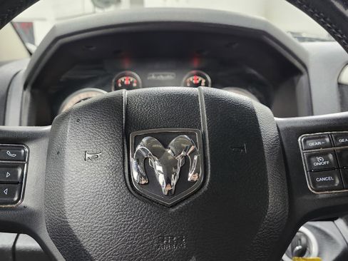 Used 2017 RAM 1500 Big Horn image 30