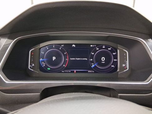 Used 2020 Volkswagen Tiguan SEL image 17