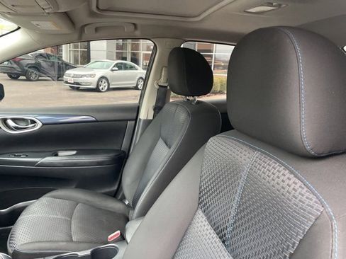 Used 2017 Nissan Sentra SR Turbo w/ SR Midnight Edition image 13