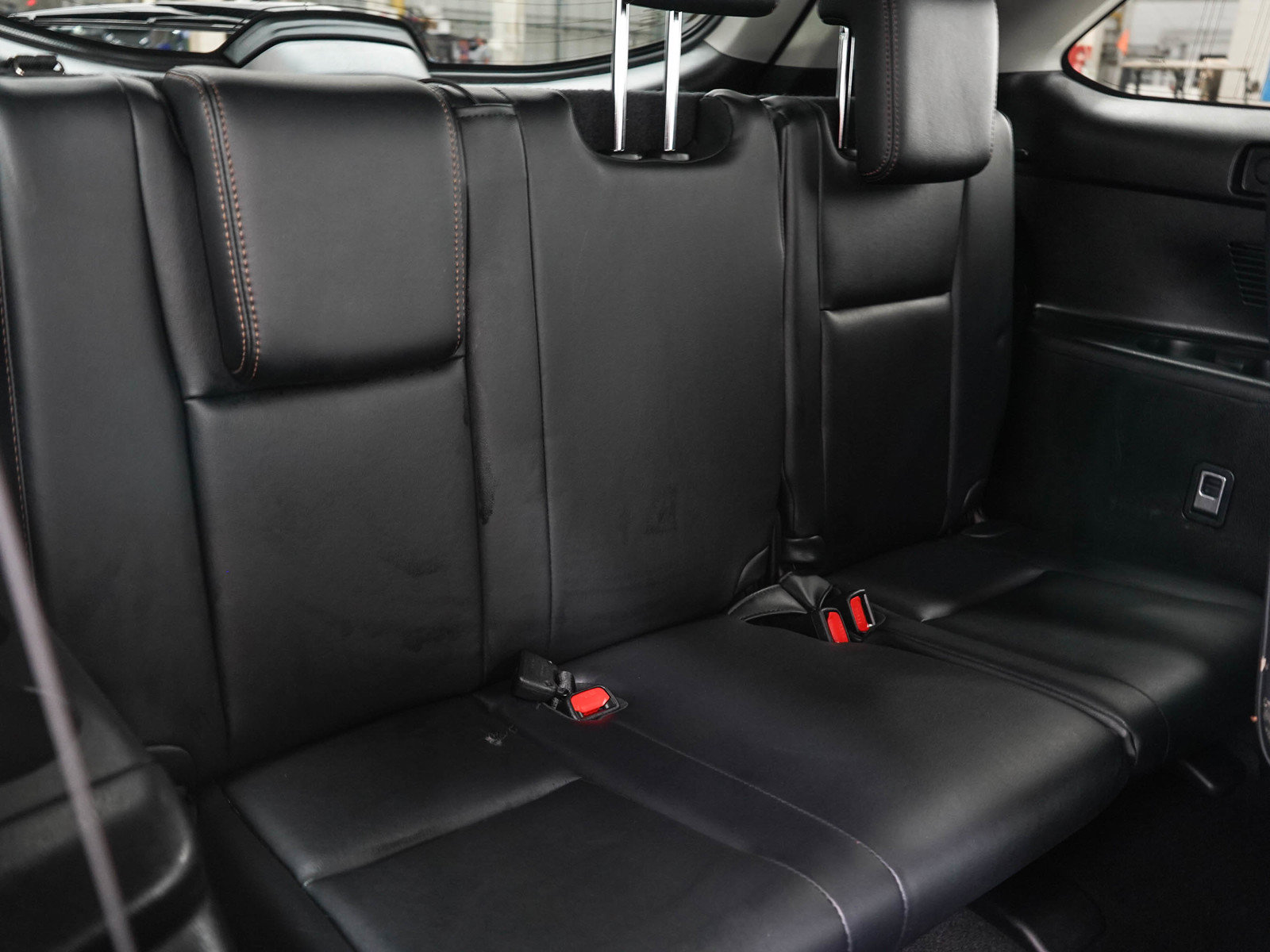Used 2017 Toyota Highlander XLE AWD/4WD image 15