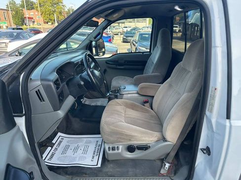 Used 2002 Ford F250 2WD Regular Cab Super Duty image 10