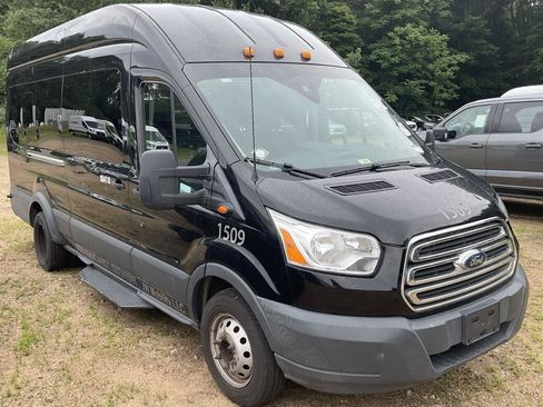 Used 2018 Ford Transit 350 XLT RWD image 1