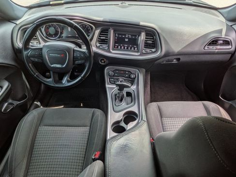 Used 2018 Dodge Challenger SXT RWD image 23