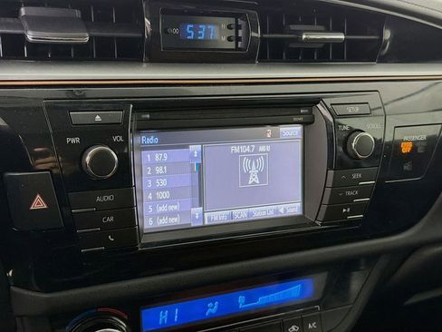 Used 2014 Toyota Corolla L image 16