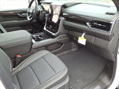 New 2026 GMC Yukon Elevation w/ Elevation Premium Package image 25
