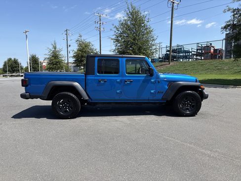 Used 2021 Jeep Gladiator Sport AWD/4WD image 10