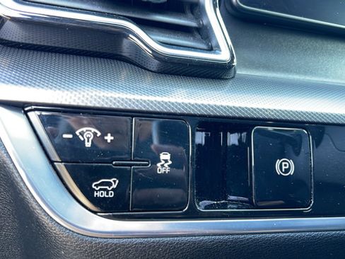 Certified 2023 Kia Sportage SX AWD/4WD image 31
