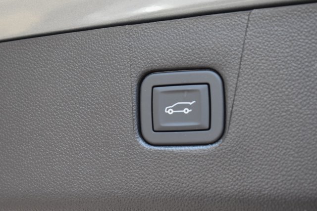 New 2026 Chevrolet Blazer LT w/ Convenience Package AWD/4WD image 18