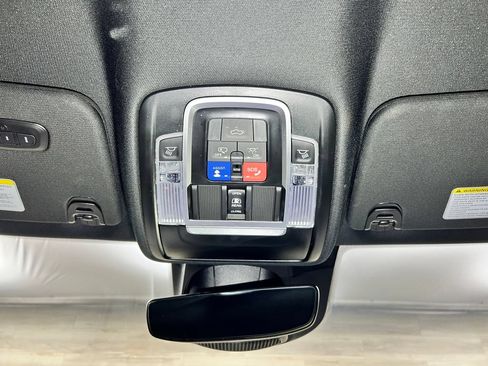 Used 2024 RAM 1500 Laramie AWD/4WD image 24