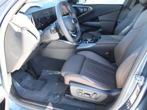 Used 2025 BMW X3 xDrive30i w/ Premium Package image 11