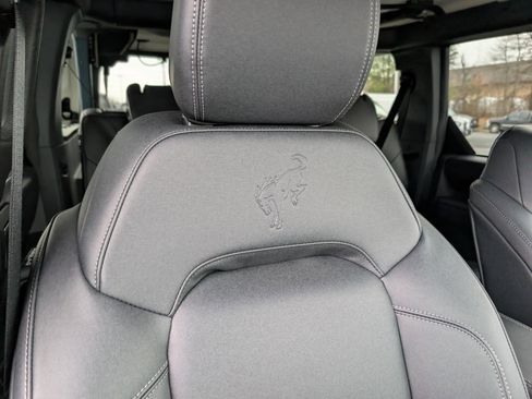 New 2025 Ford Bronco Badlands image 13