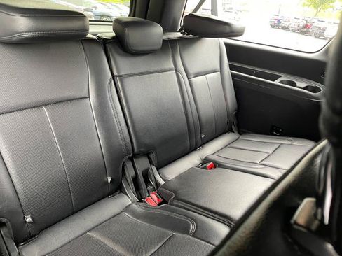 Used 2018 Ford Expedition Max XLT w/ Equipment Group 202A AWD/4WD image 27